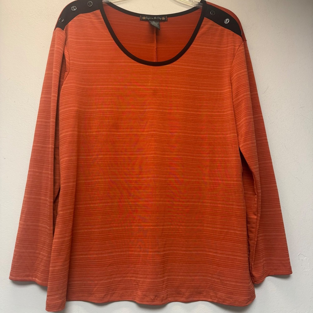 Suzie in the City Top Women XL Orange Excellent Spacedye Button JNS-2682M